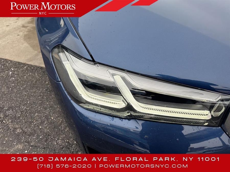 2021 BMW 5-Series 530i photo