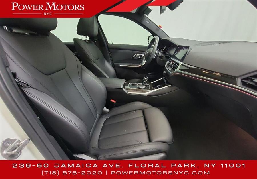 2020 BMW 3-Series 330i xDrive photo