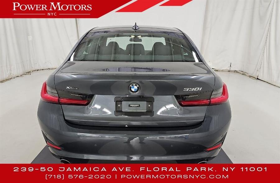 2020 BMW 3-Series 330i xDrive photo