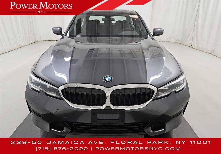 2020 BMW 3-Series 330i xDrive photo