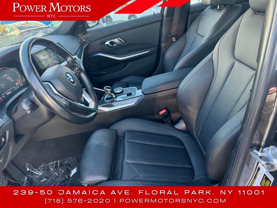2020 BMW 3-Series 330i xDrive photo