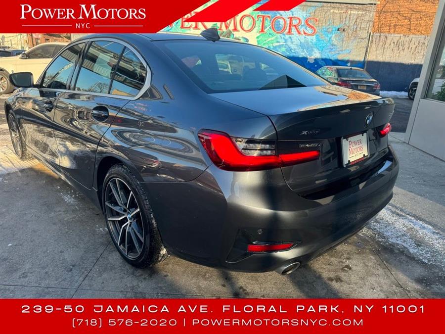 2020 BMW 3-Series 330i xDrive photo