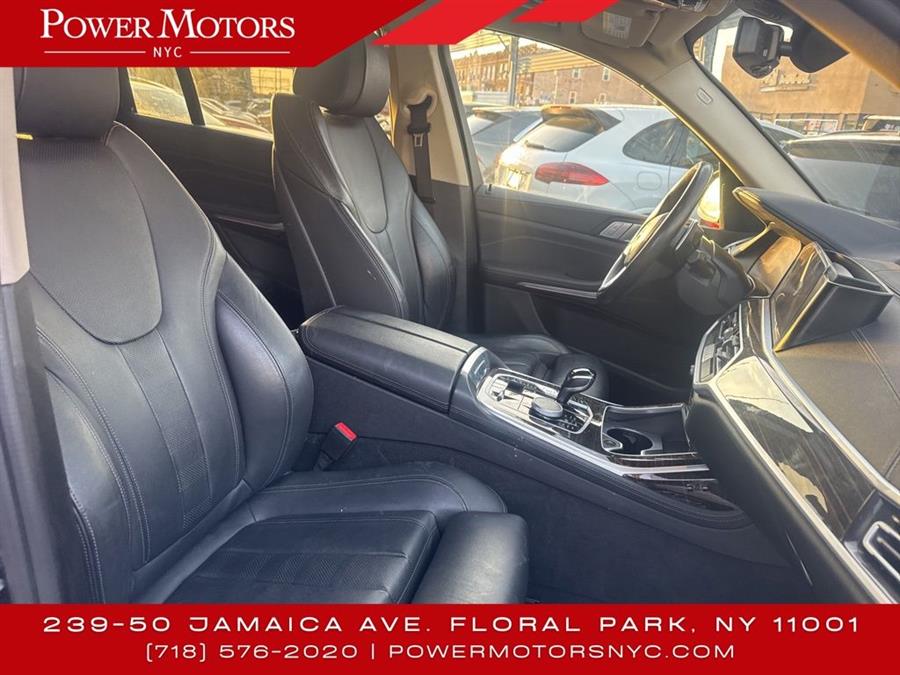 2021 BMW X7 xDrive40i photo