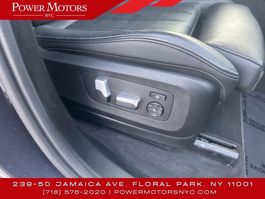 2021 BMW X7 xDrive40i photo