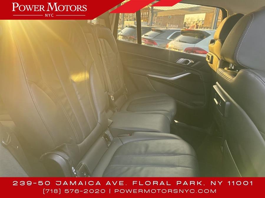 2021 BMW X7 xDrive40i photo