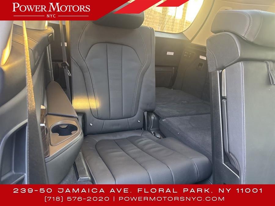 2021 BMW X7 xDrive40i photo