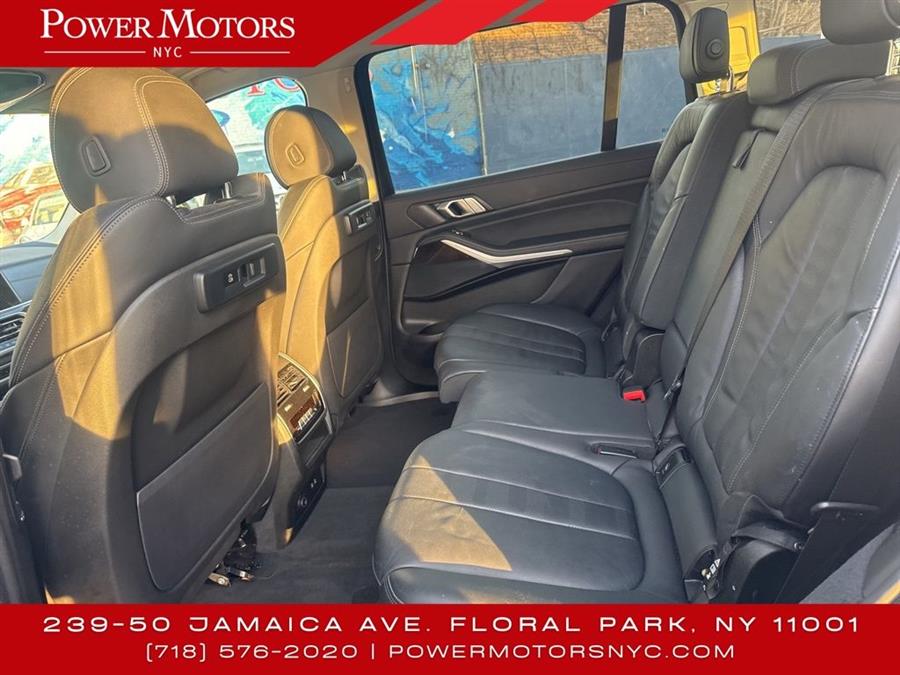 2021 BMW X7 xDrive40i photo