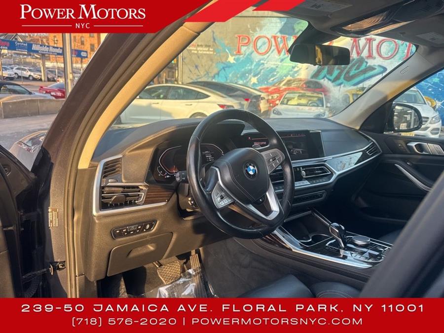 2021 BMW X7 xDrive40i photo