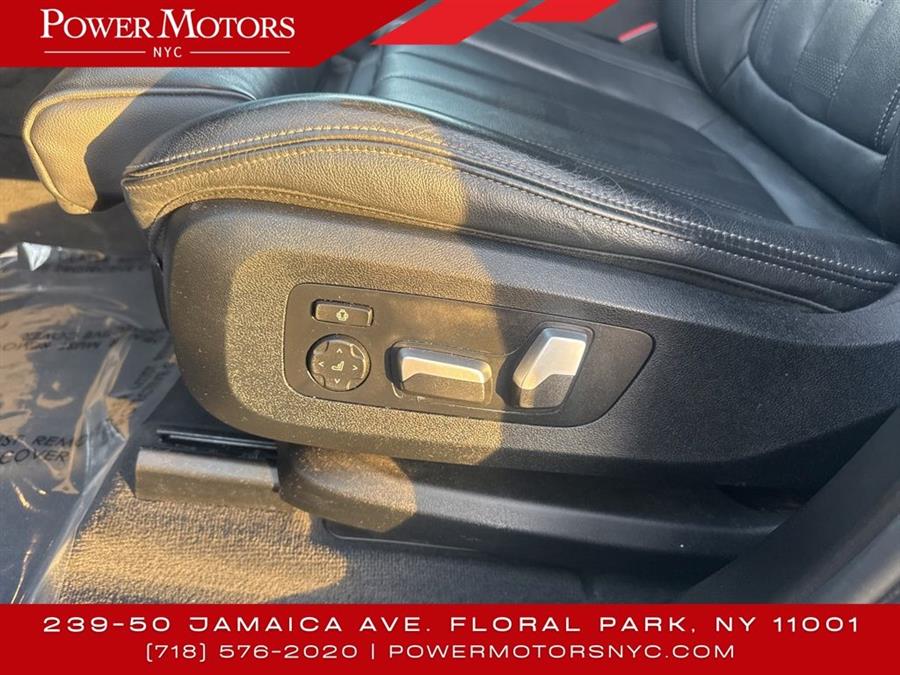 2021 BMW X7 xDrive40i photo