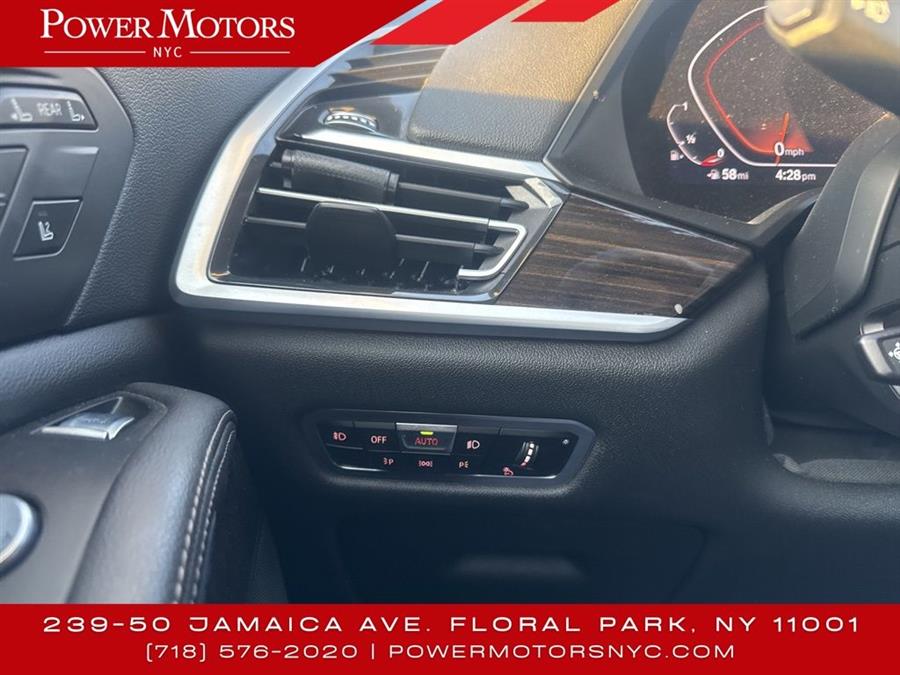 2021 BMW X7 xDrive40i photo