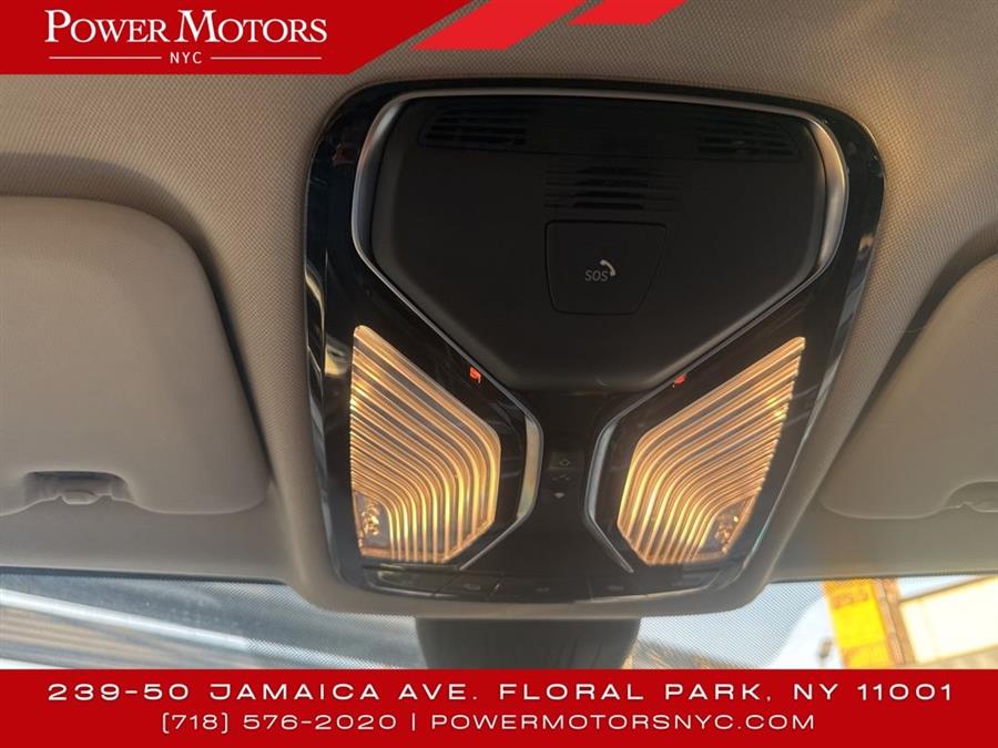 2021 BMW X7 xDrive40i photo