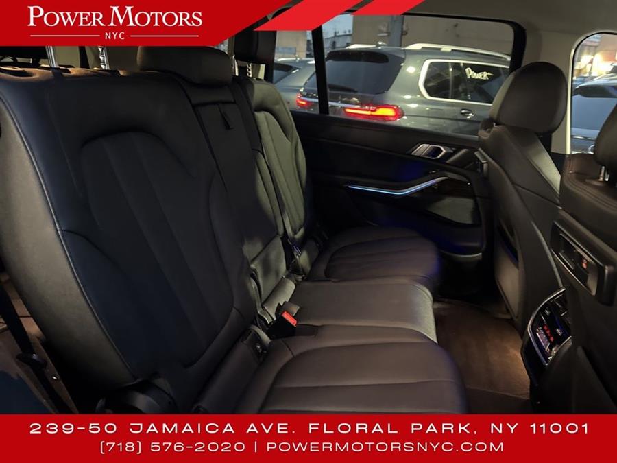 2020 BMW X7 xDrive40i photo