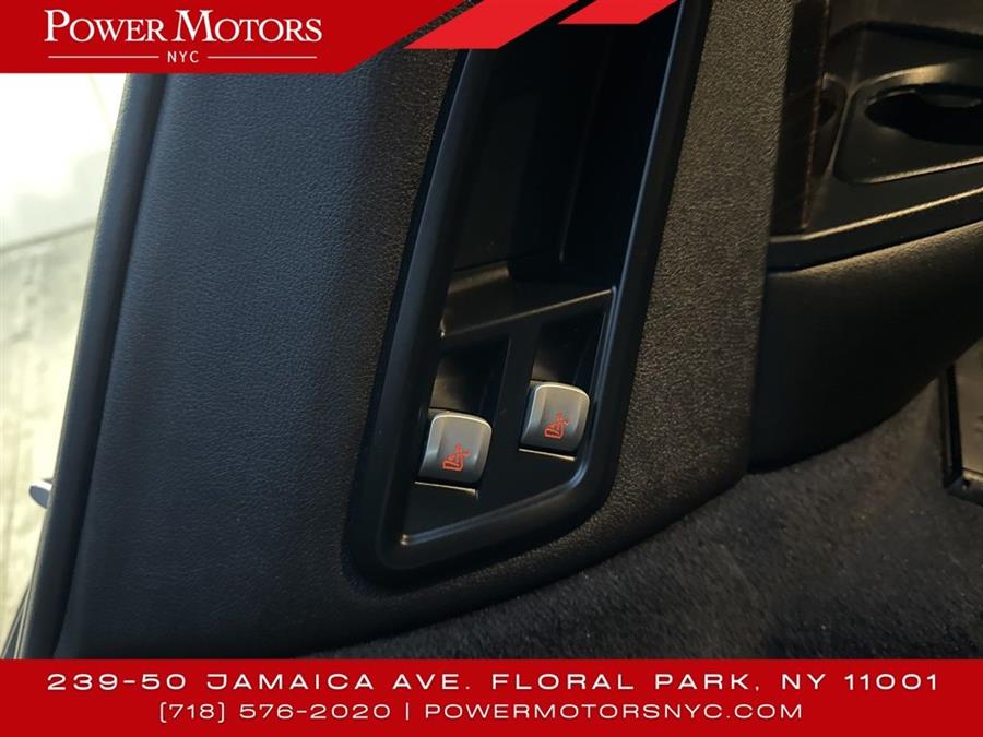 2020 BMW X7 xDrive40i photo