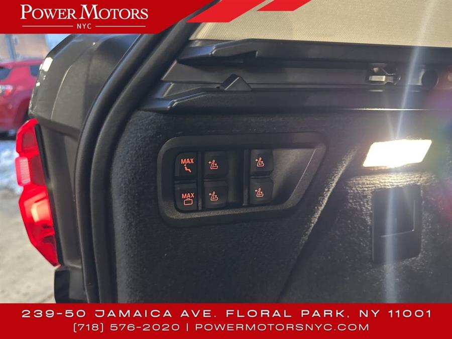 2020 BMW X7 xDrive40i photo