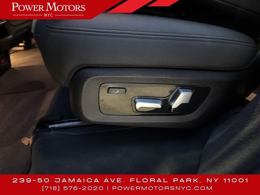 2020 BMW X7 xDrive40i photo