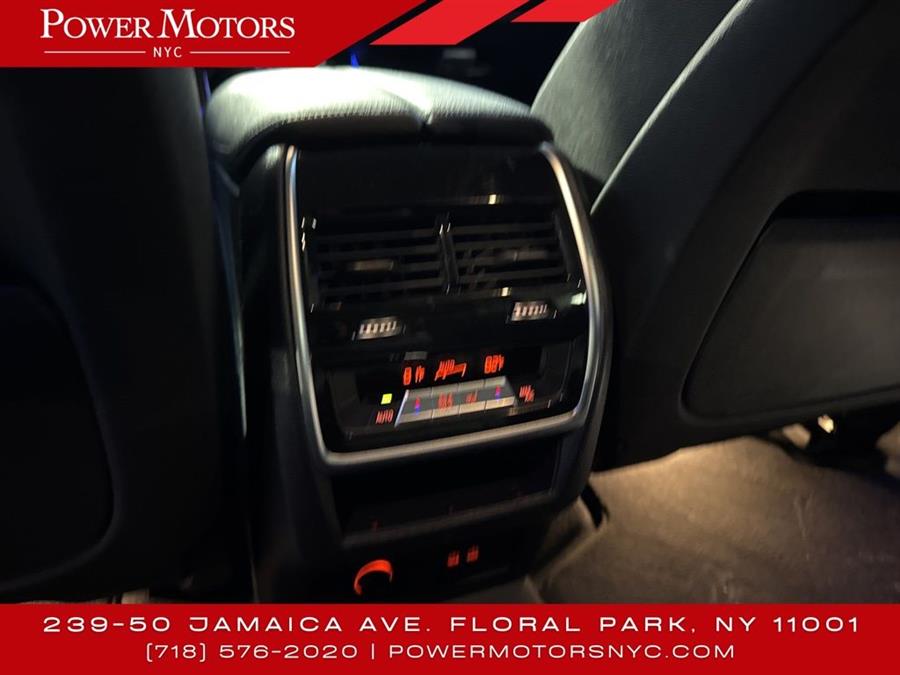 2020 BMW X7 xDrive40i photo
