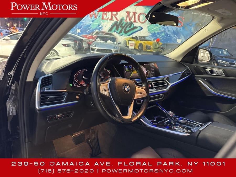 2020 BMW X7 xDrive40i photo