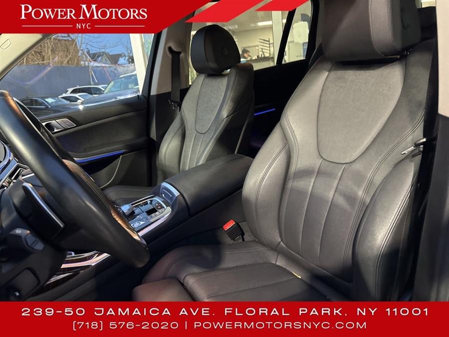 2020 BMW X7 xDrive40i photo