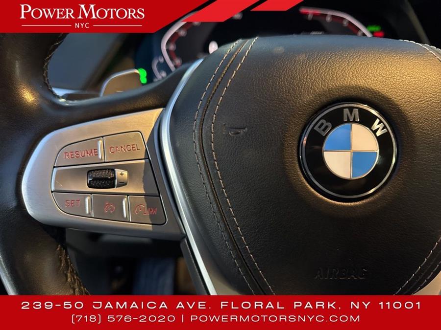 2020 BMW X7 xDrive40i photo