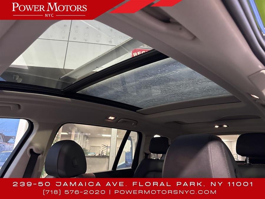 2020 BMW X7 xDrive40i photo