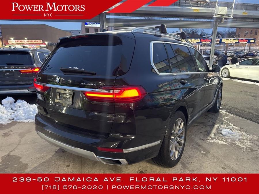 2020 BMW X7 xDrive40i photo
