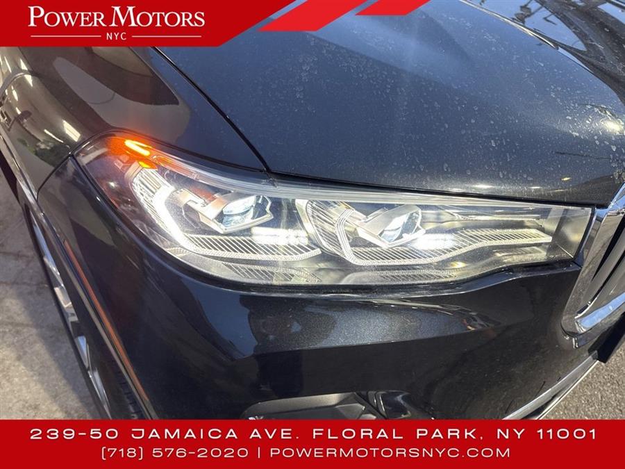 2020 BMW X7 xDrive40i photo