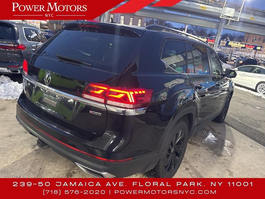 2022 Volkswagen Atlas 3.6L V6 SE w/Technology photo
