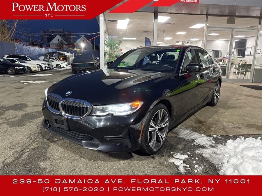 2022 BMW 3-Series 330i xDrive photo