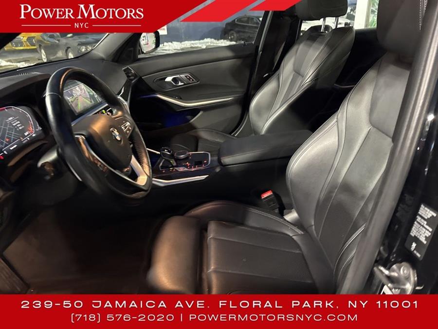 2022 BMW 3-Series 330i xDrive photo