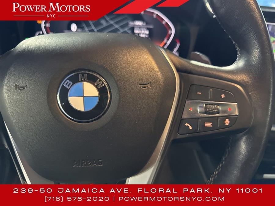 2022 BMW 3-Series 330i xDrive photo