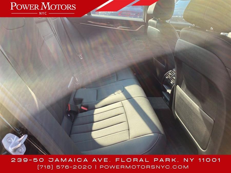 2021 BMW 5-Series 530i xDrive photo