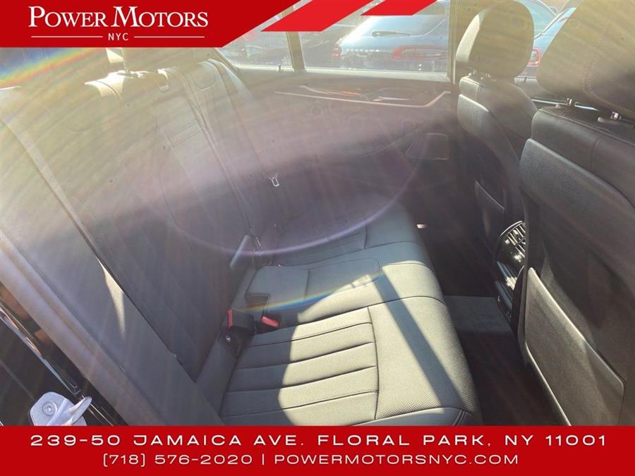 2021 BMW 5-Series 530i xDrive photo