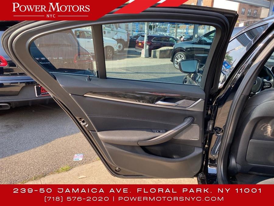 2021 BMW 5-Series 530i xDrive photo