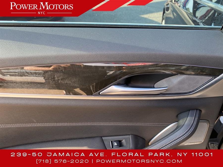 2021 BMW 5-Series 530i xDrive photo