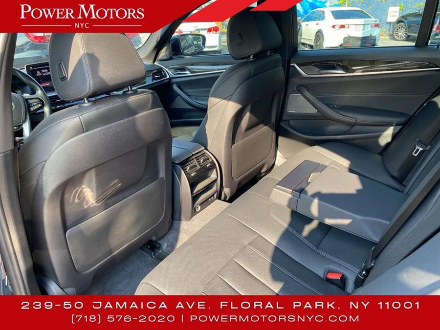 2021 BMW 5-Series 530i xDrive photo