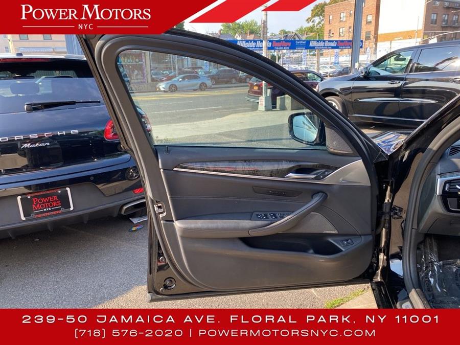 2021 BMW 5-Series 530i xDrive photo