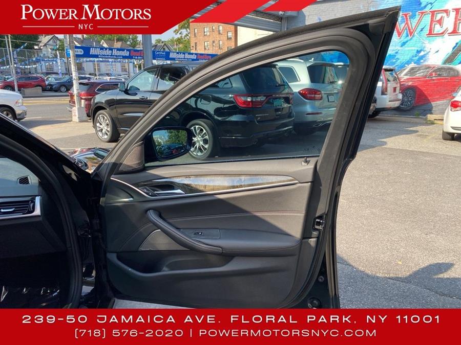 2021 BMW 5-Series 530i xDrive photo