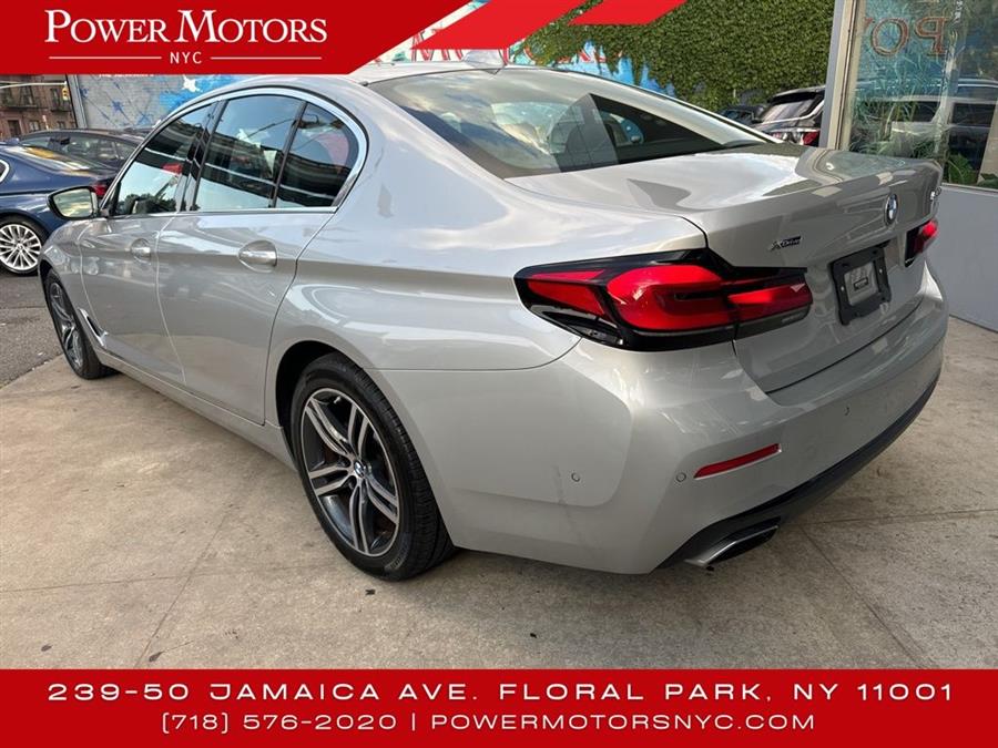 2021 BMW 5-Series 530i xDrive photo
