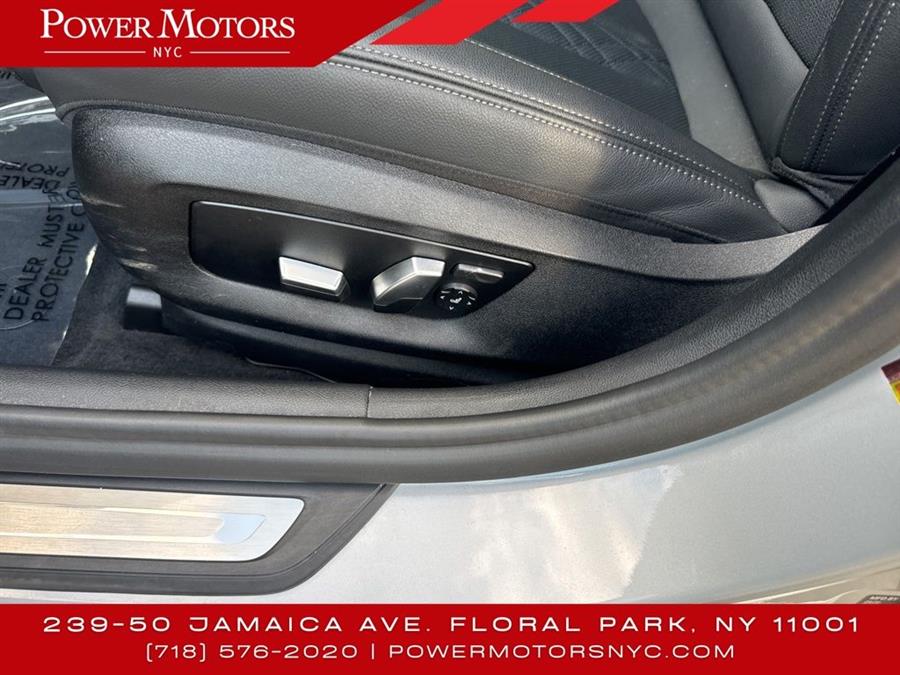 2021 BMW 5-Series 530i xDrive photo