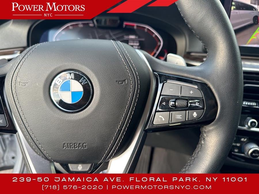 2021 BMW 5-Series 530i xDrive photo