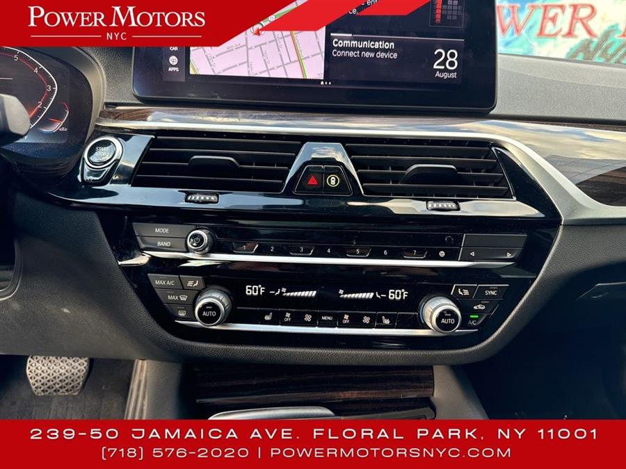 2021 BMW 5-Series 530i xDrive photo