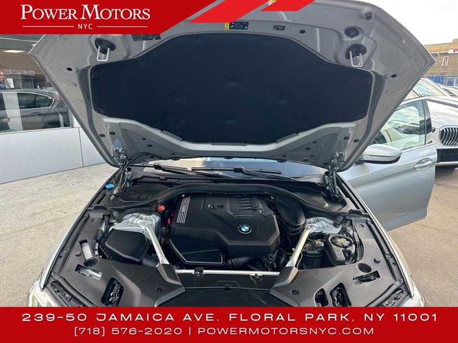 2021 BMW 5-Series 530i xDrive photo
