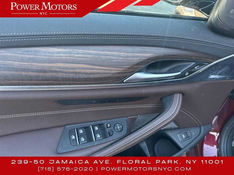 2022 BMW 5-Series M550i xDrive photo