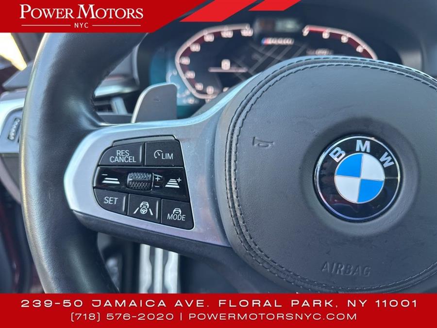 2022 BMW 5-Series M550i xDrive photo