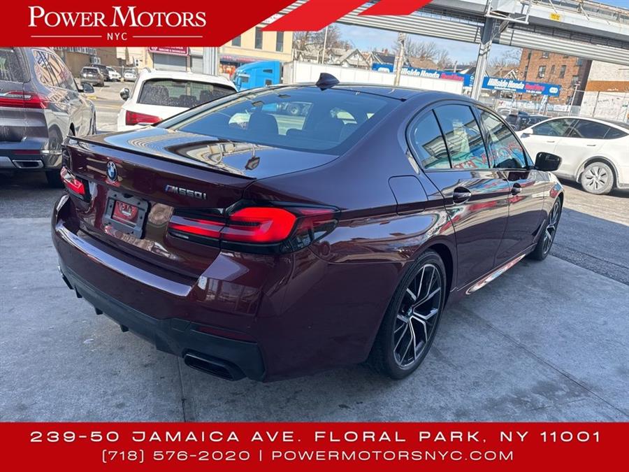 2022 BMW 5-Series M550i xDrive photo