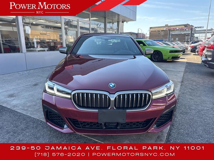 2022 BMW 5-Series M550i xDrive photo