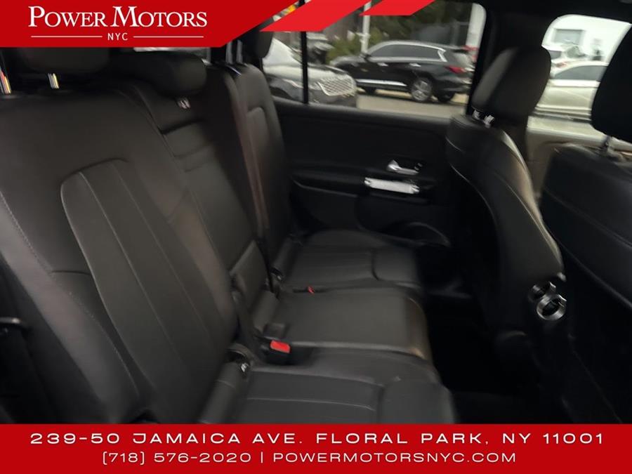 2021 Mercedes-Benz GLB GLB 250 photo