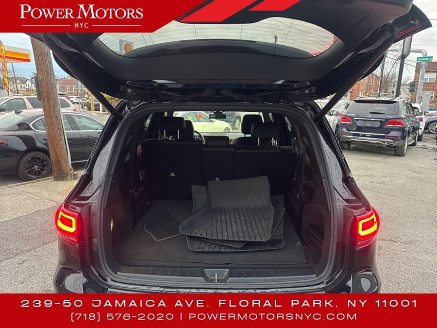2021 Mercedes-Benz GLB GLB 250 photo