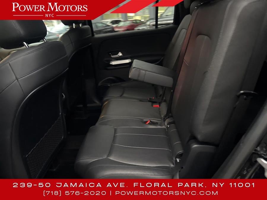 2021 Mercedes-Benz GLB GLB 250 photo