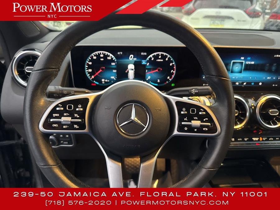 2021 Mercedes-Benz GLB GLB 250 photo